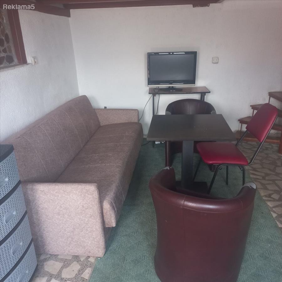 Se izdava mini apartmace na 2 nivoa