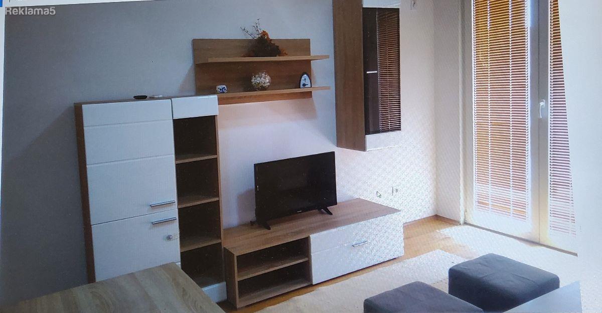 I rent an apartment