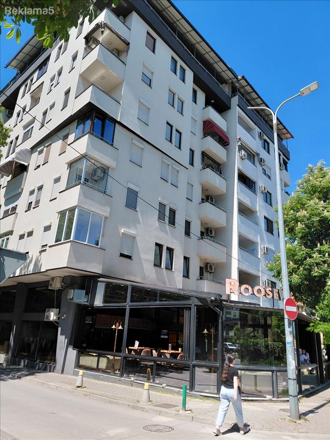 SE IZNAJMUVA NOV NAMESTEN STAN 70 m2 SO 2 SPAL NA RUZVELTOVA