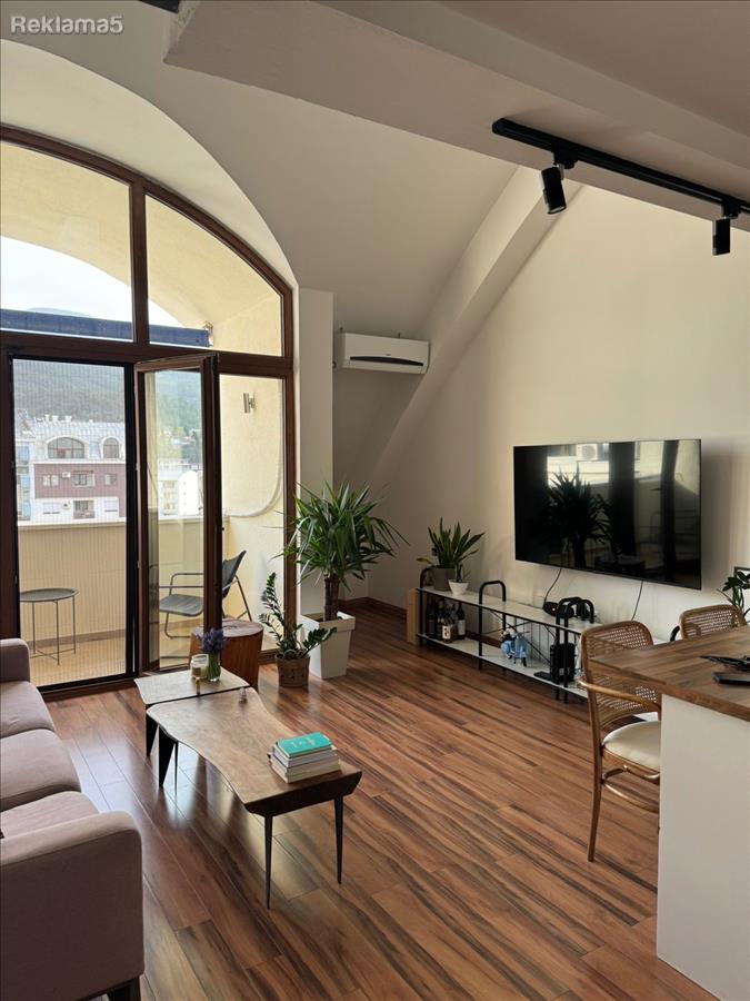 DUPLEX FOR RENT IN TAFTALIJE WITH GARAGE