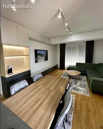 A new four-room apartment is for rent in Aerodrom
