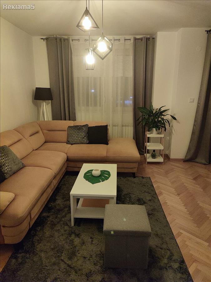 Izdavam/Izdavam luxuriously furnished apartment in Aerodrom