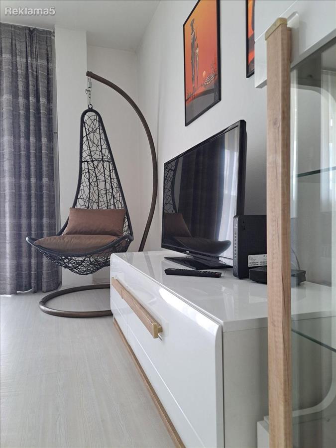 MODERNLY FURNISHED APARTMENT FOR RENT, CENTER