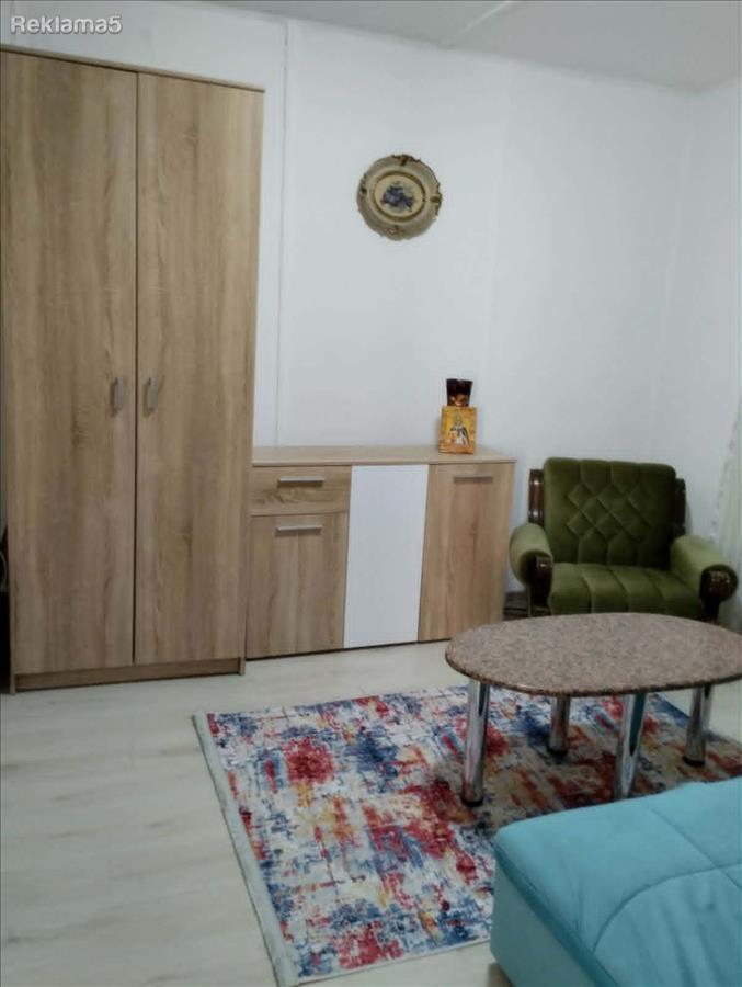 We rent a furnished shed next to the Faculty of Mechanical Engineering.
