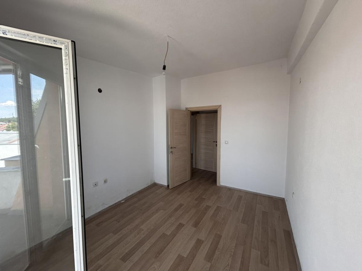 A new apartment of 52 m2 is for sale in Chair-Dukanjik