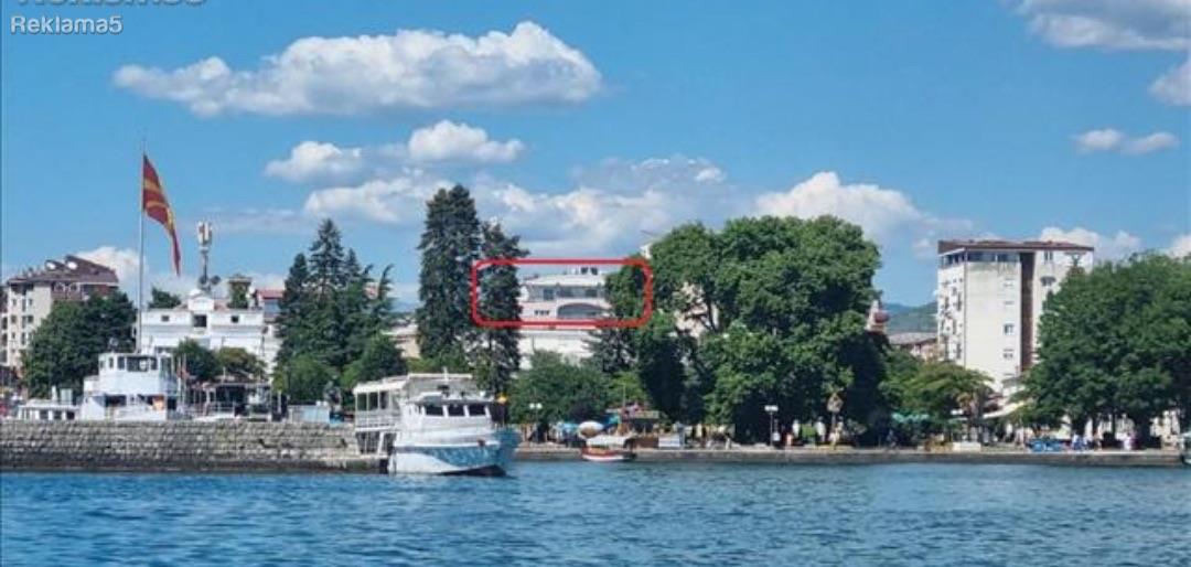 FOR RENT: Lux stan so 2 spalni - najstrog centar so garaza