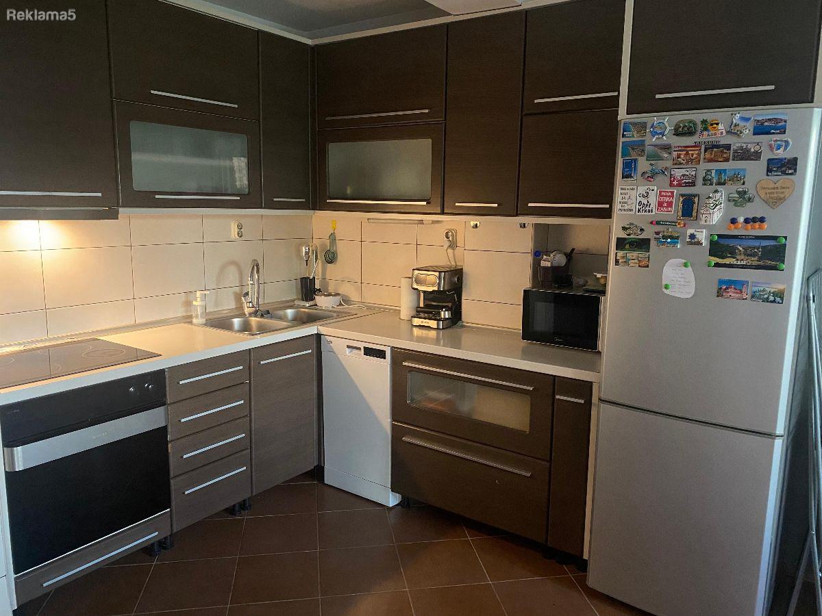 SAVIĆ IS SELLING AN APARTMENT IN THE AIRPORT