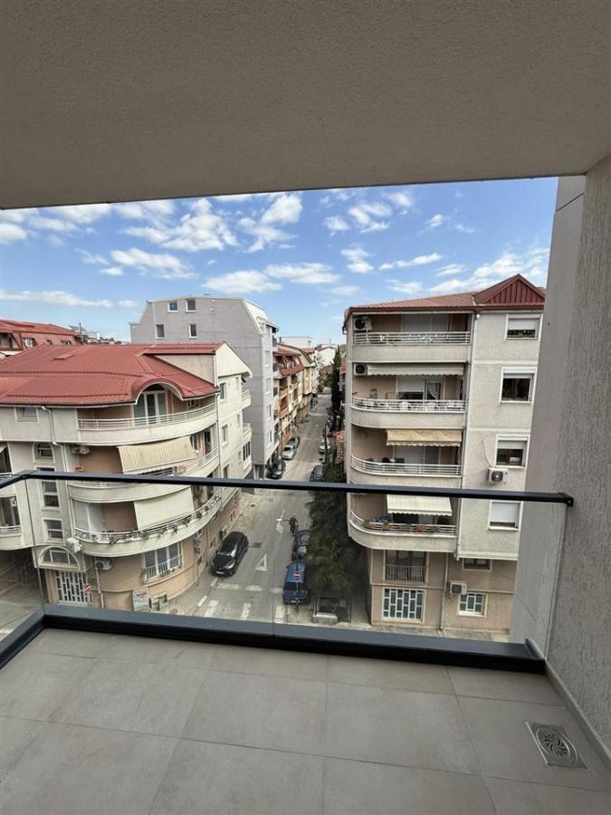 New modern apartment of 70m2 in Center for sale