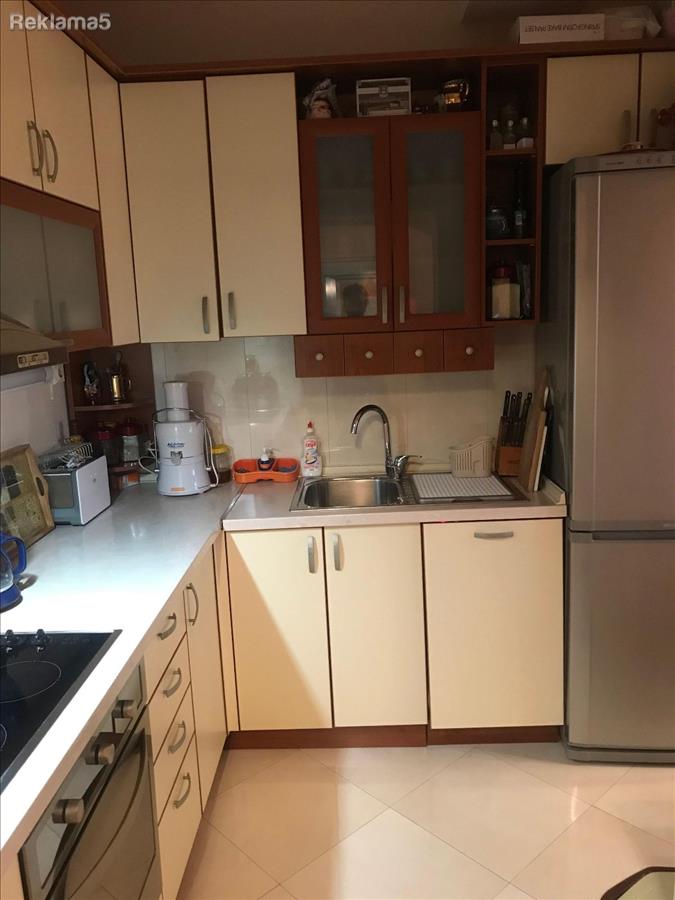 SE PRODAVA NAMESTEN STAN 75M2 REONSKI-NOVO LISICHE