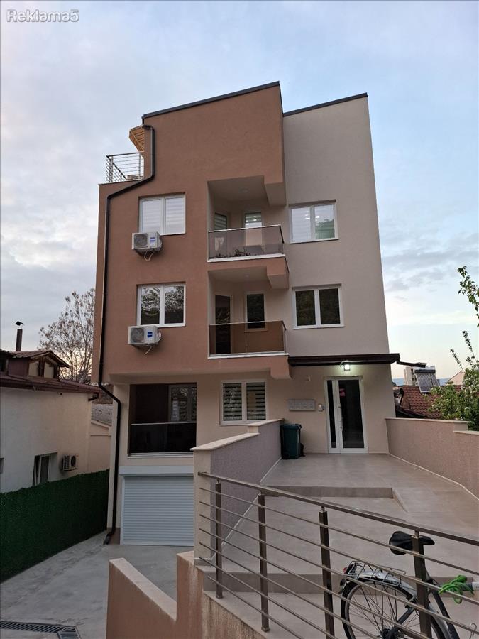 New fully furnished three-room apartment for rent in Kozle