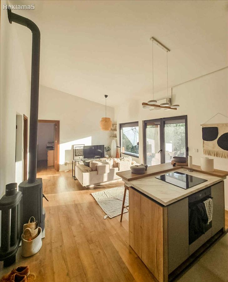 House for sale in Pobožje (2023), plot of 1560 m2, with vineyard