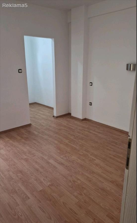 Se iznajmuva stan vo Centar za delovna namena