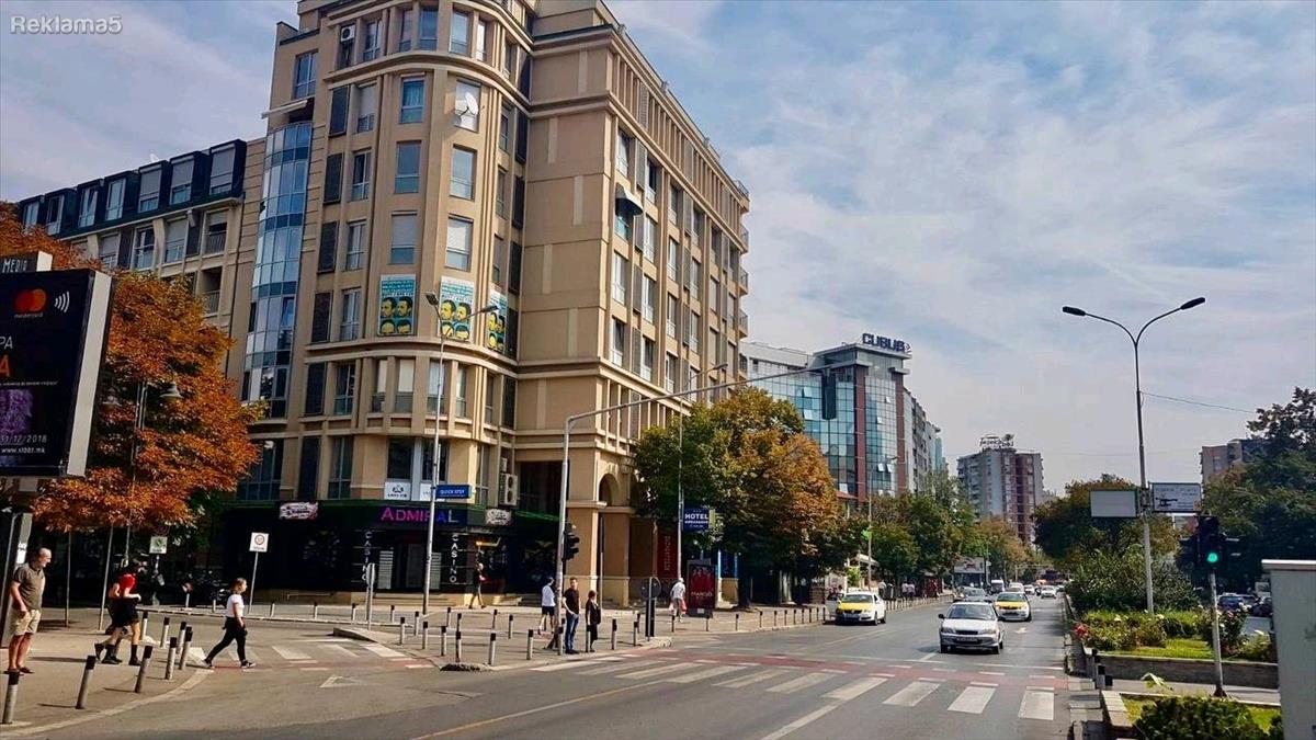 BUSINESS SPACE FOR RENT IN THE CENTER