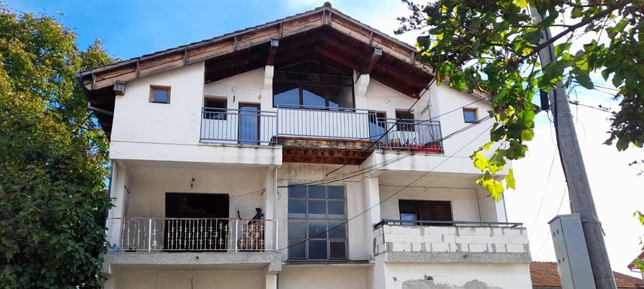 An attic apartment for sale in Madjari, 129m2+28m2 balconies
