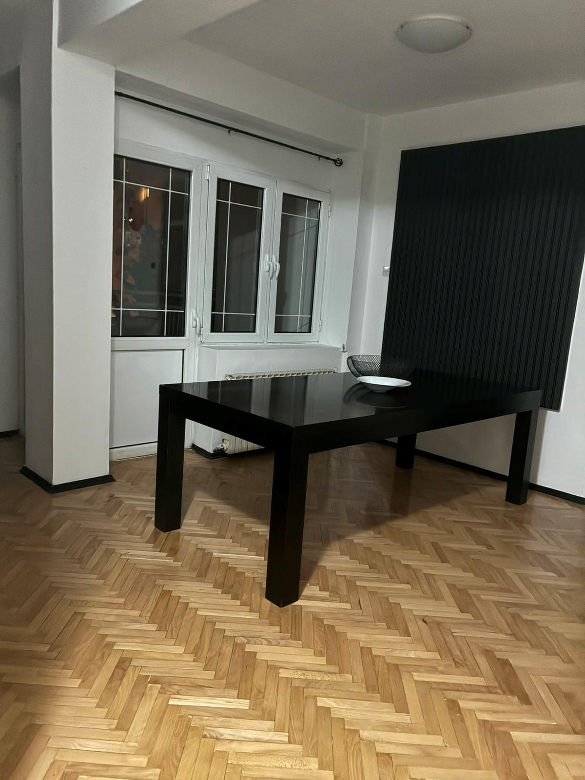 Top Lokacija!Se prodava prostran 4-soben stan vo Novo Lisice