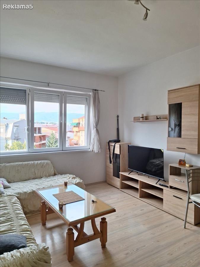 Three-room apartment for rent near Universal Hall 60m | 350 €