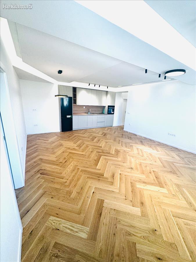 New luxury apartment 100m2 with garage
