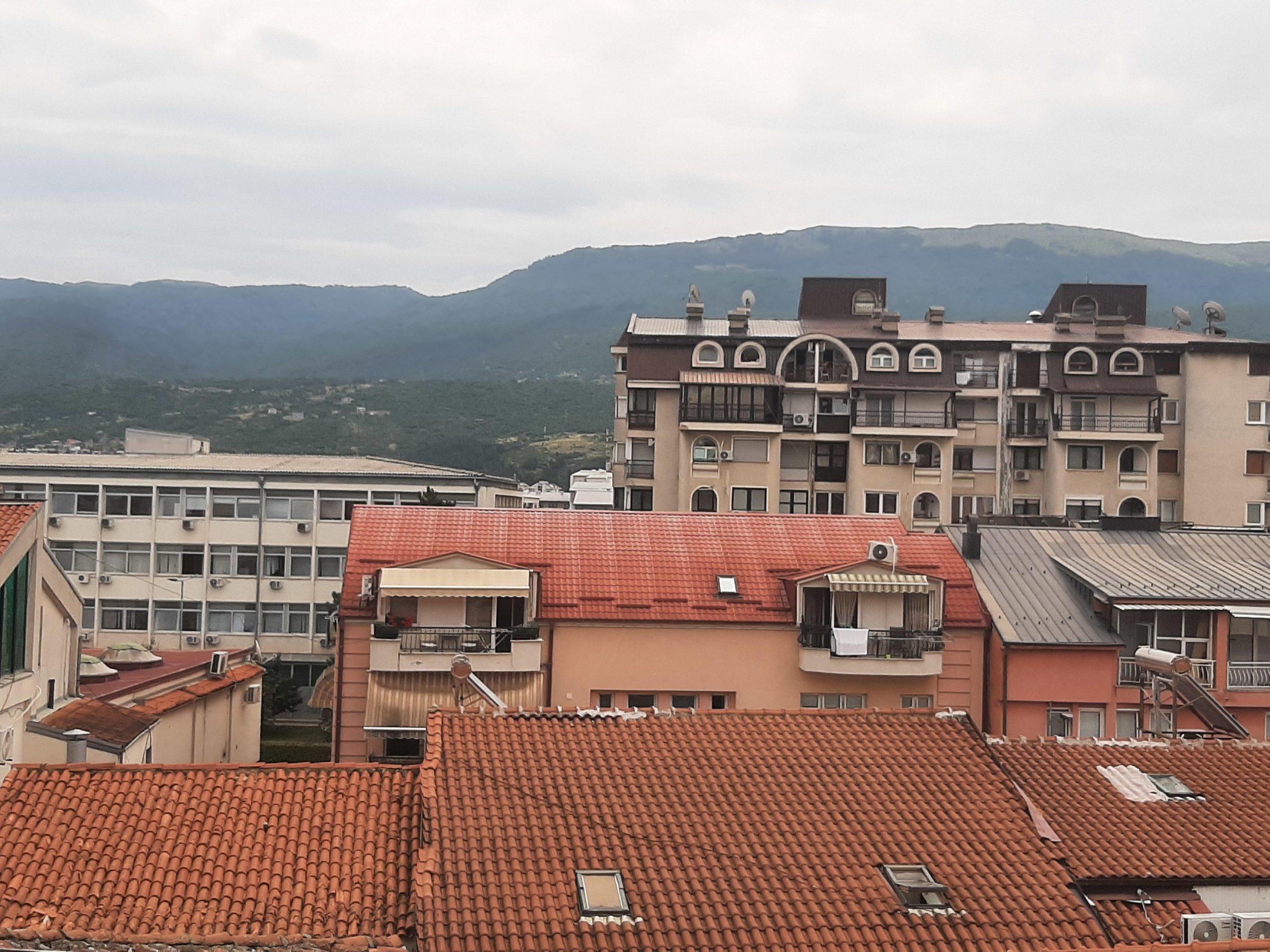 SANRAJS Dva stana vo srceto na stariot grad, Mesokastro