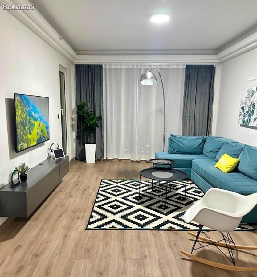 PRODAVAME ODLICNO NAMESTEN STAN 51M2 DZEVAHIR KULA C 32 KAT