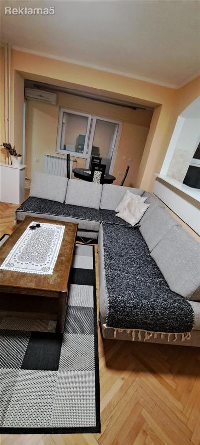 Izdavam namesten stan 60m2 avtokomanda