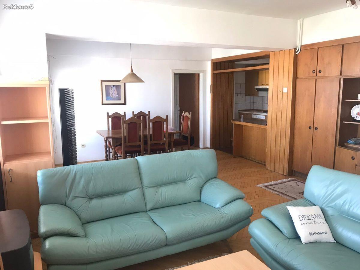 Izdavam Trosoben Stan 80 m2 Karpos 4
