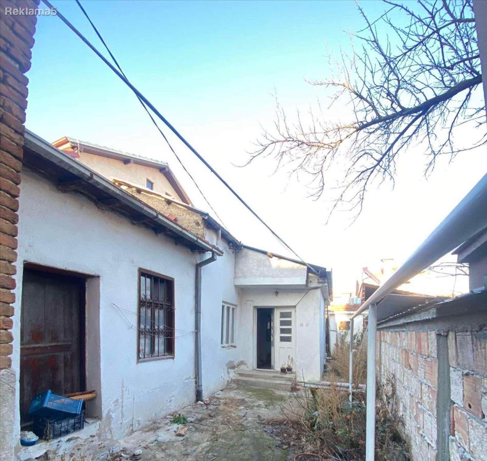 House for sale in Prilep to Marksova. Kukja zaedno so dukjan