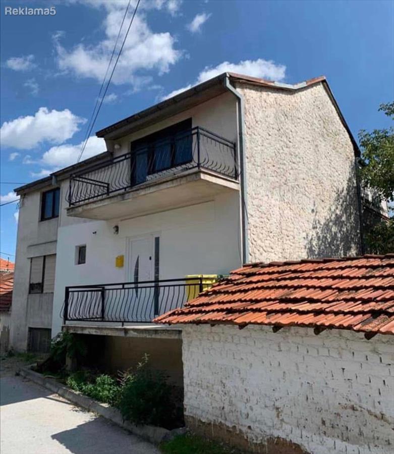 Se prodava kukja vo Prilep kaj trudot