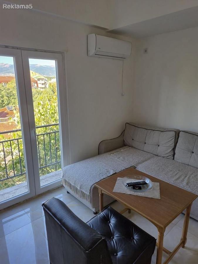 We are renting a 67m2 two-bedroom duplex apartment in Karposh 1