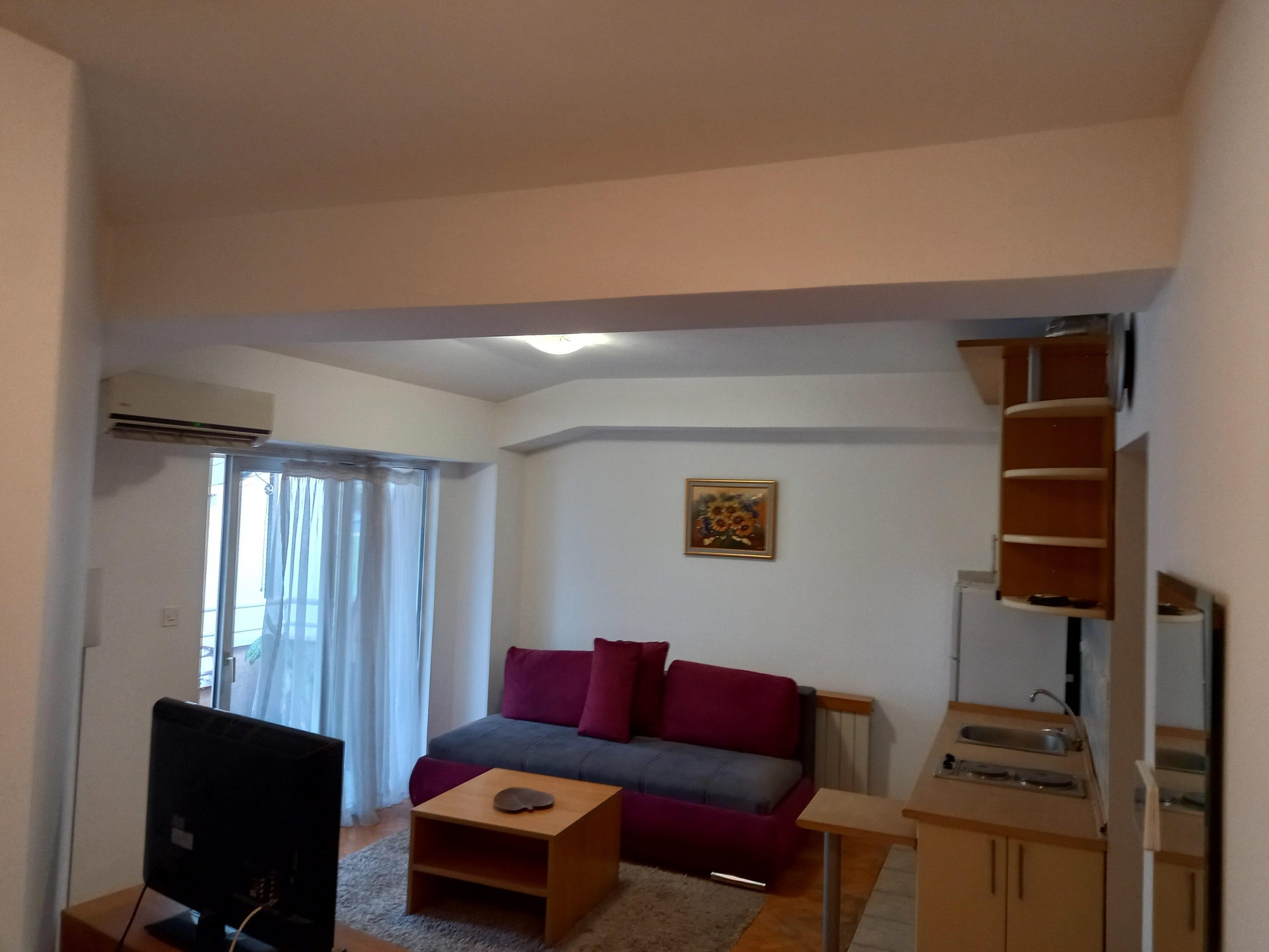 Two-room furnished apartment for rent near Diamond Mall