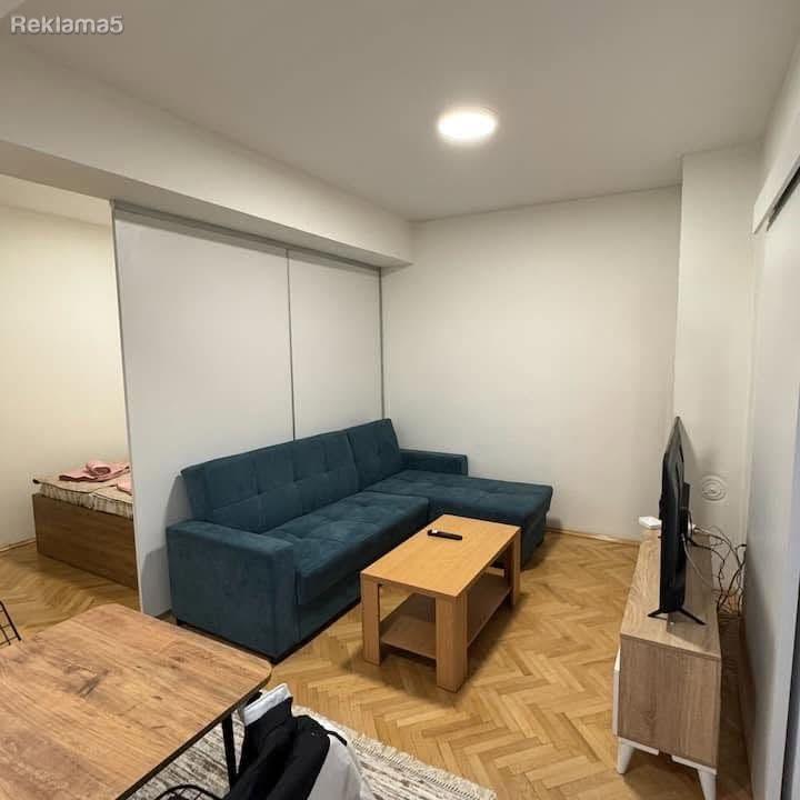 Renovated apartment for rent near the Ministry of Interior 330 €