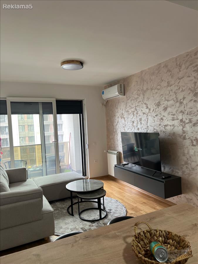 se izdava nov stan/ apartman