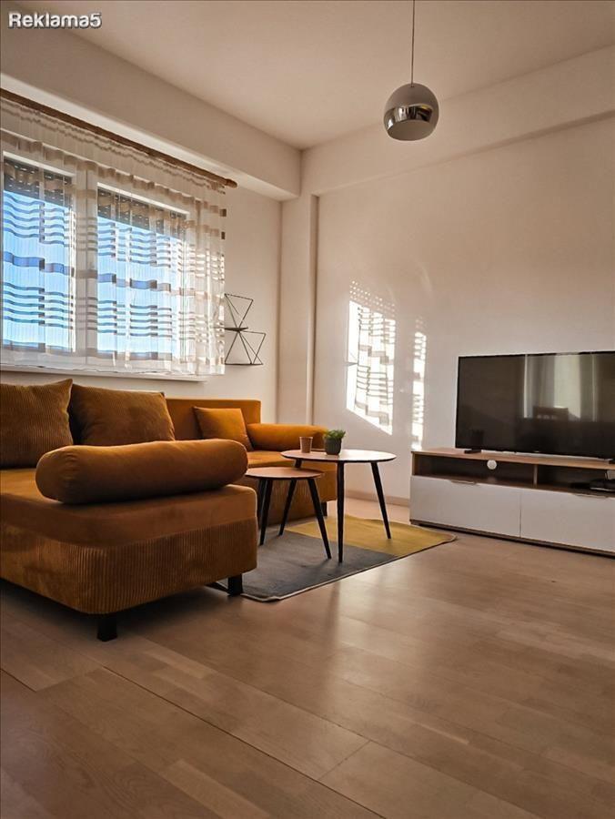 Three-room apartment for rent in Aerodrom | 400 €