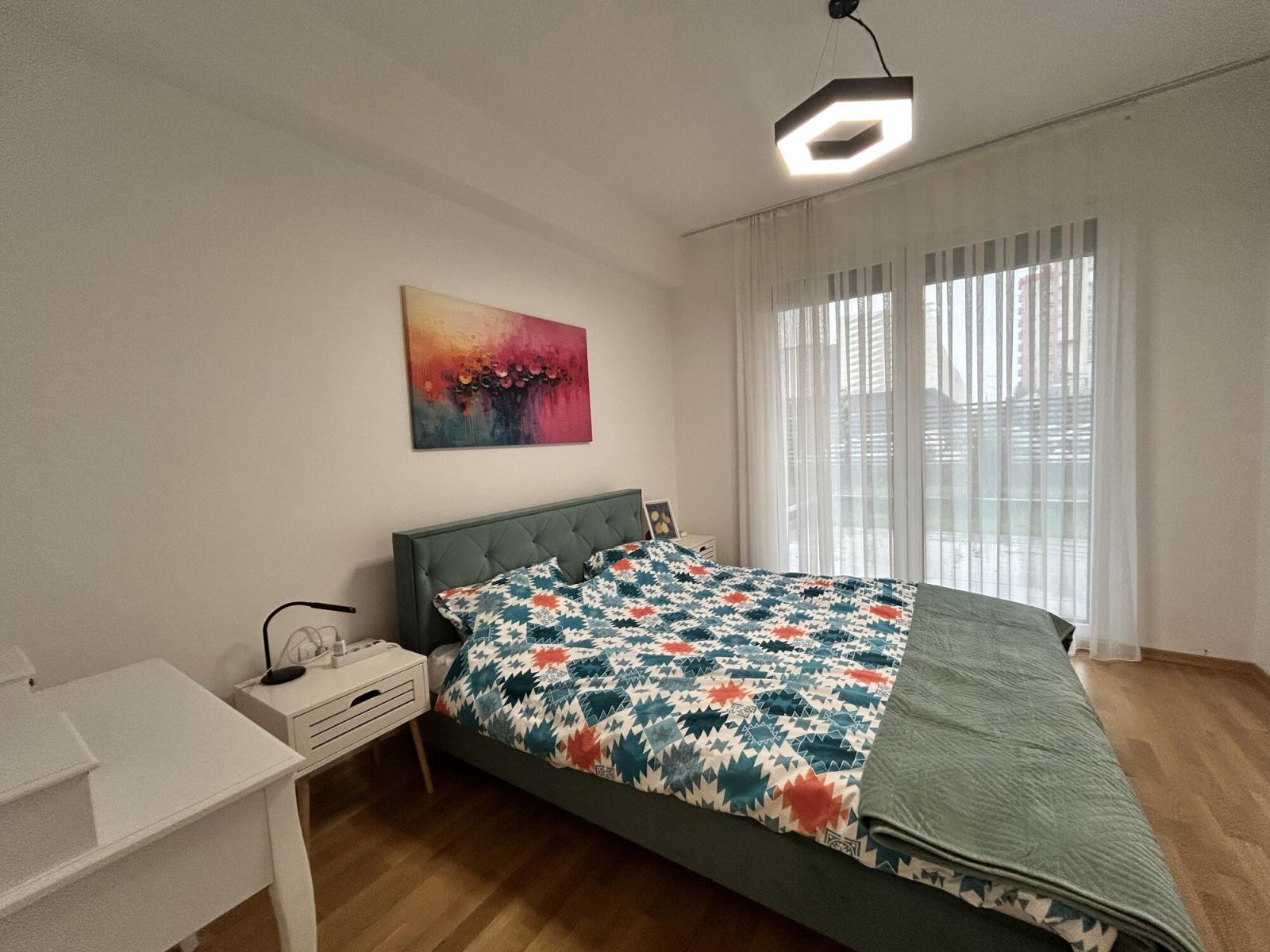 East Gate 135m2 Ground floor, 4 rooms + parking
