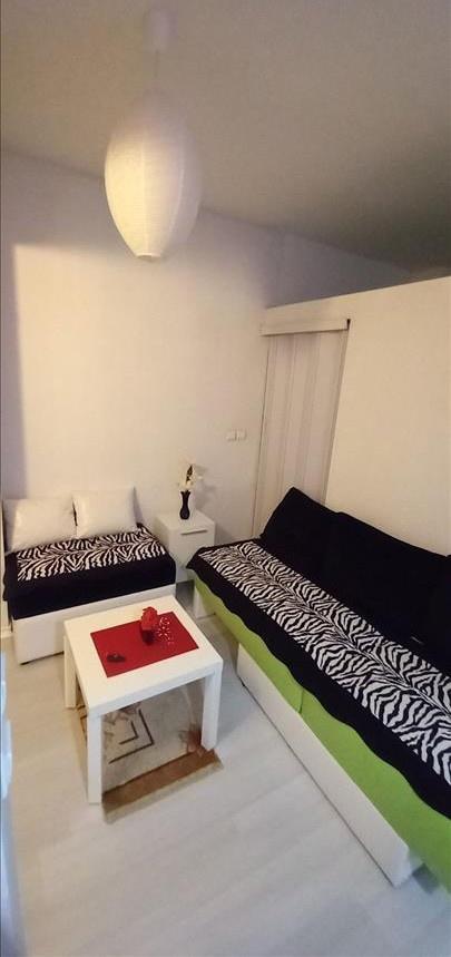 Se prodava namesten stan 36m2 vo Micurin, Aerodrom
