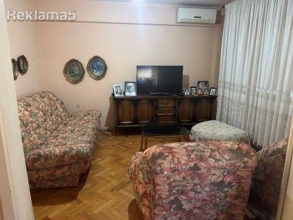 Se prodava 61m2, stan vo K.Voda