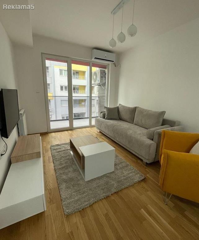 Apartment for sale in Aerodrom 43m2