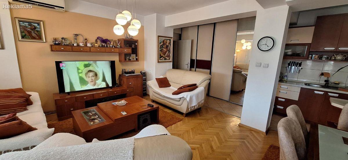 Dharma Doma rents out a new apartment in the Airport!