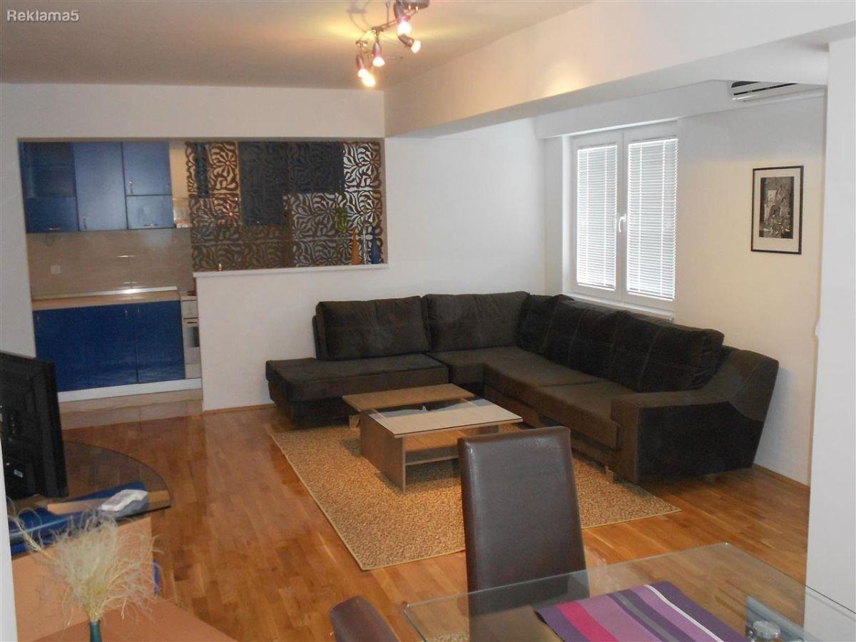 Three-room 80m² apartment for rent in Vodno