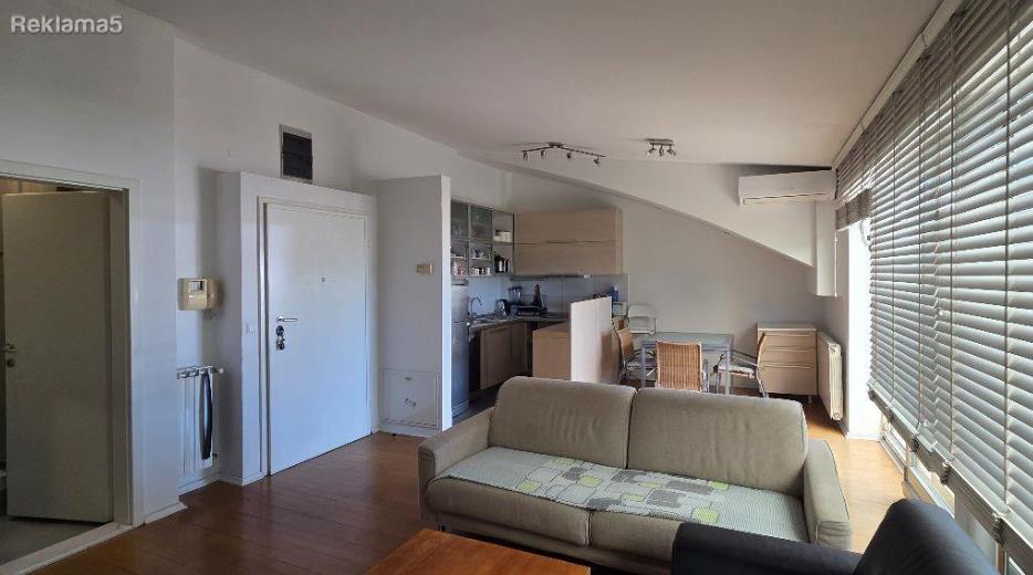 Namesten stan vo Kozle 74m2 so 2 spalni renoviran