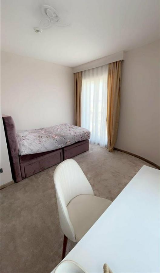 A 64m2 apartment is for sale in Airport-Jevahir