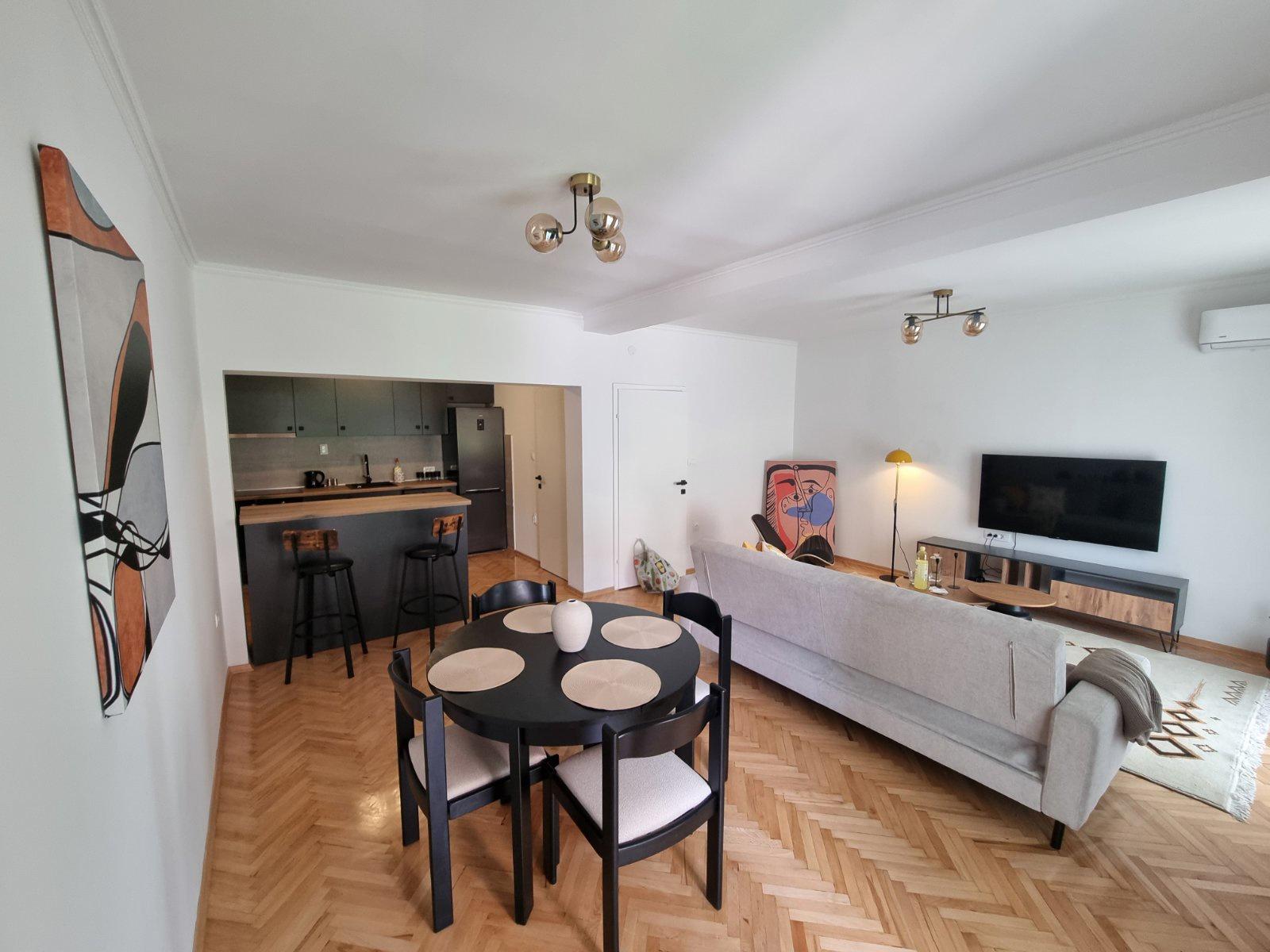 Renovated apartment for rent in Mlečen/Se izdava renovan stan