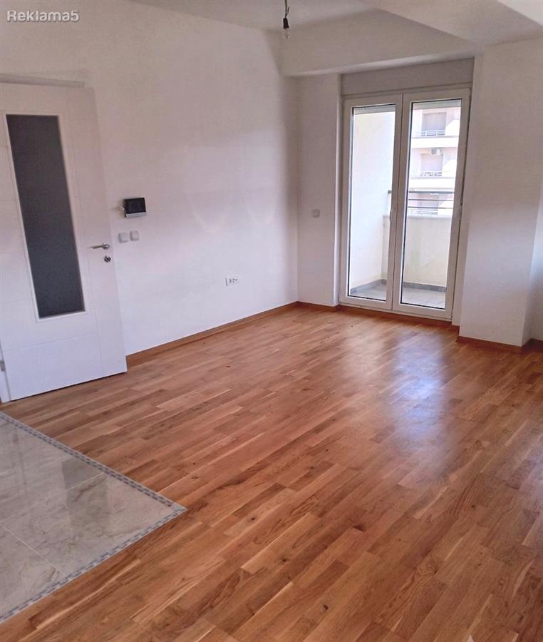 New three-room apartment - excellent layout, 61 m²
