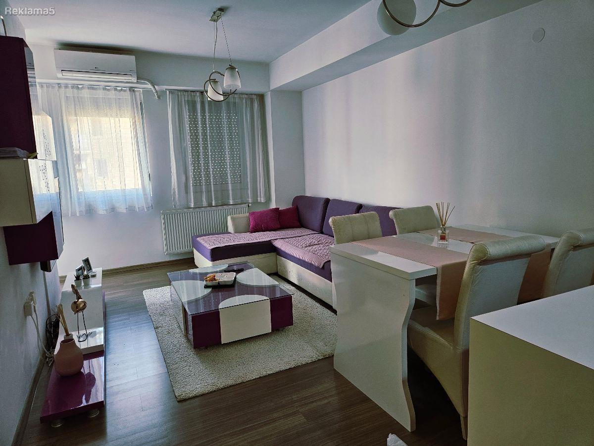 Izdavam stan so 2 spalni sobi vo Michurin / Micurin Aerodrom