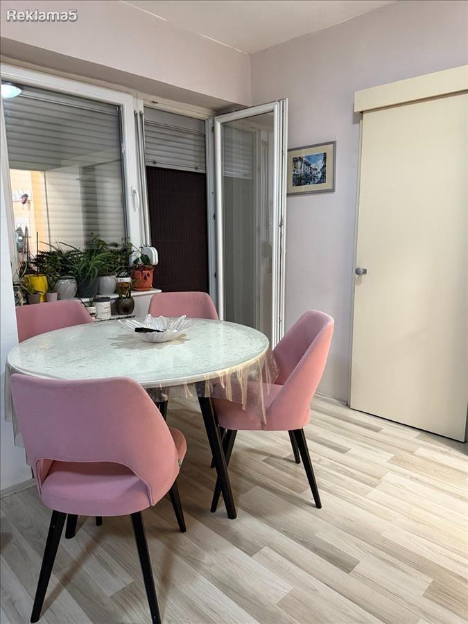 Two-room apartment for rent in Aerodrom near Tri Bisseri 350 €