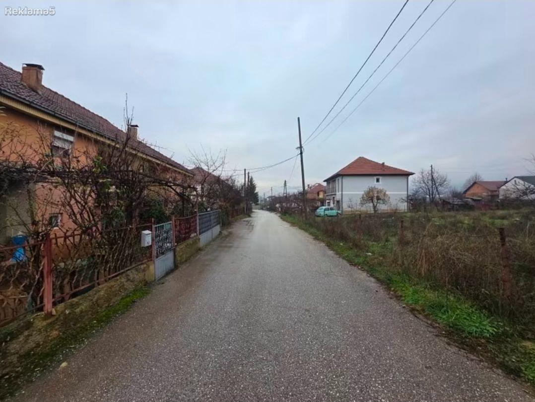 Land for sale in Kichevo near Makpetrol