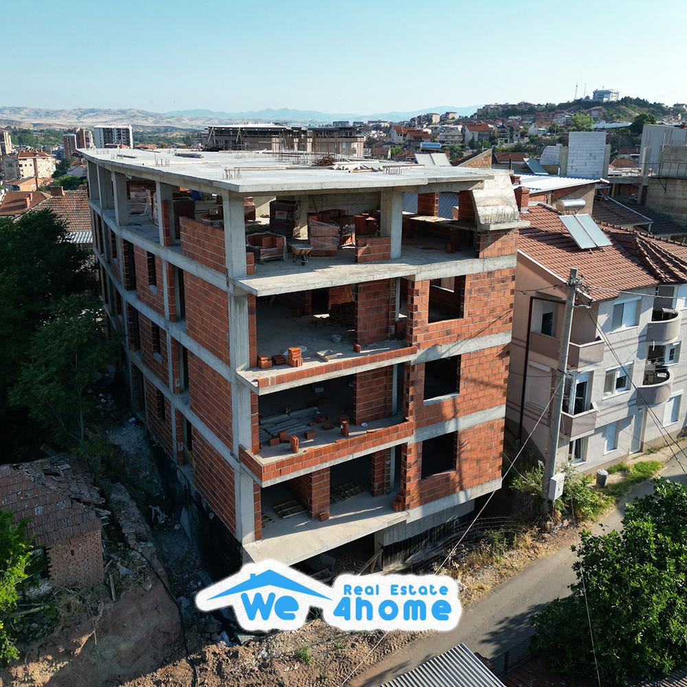 Nov Stran Strog Centar Stip - 90m2