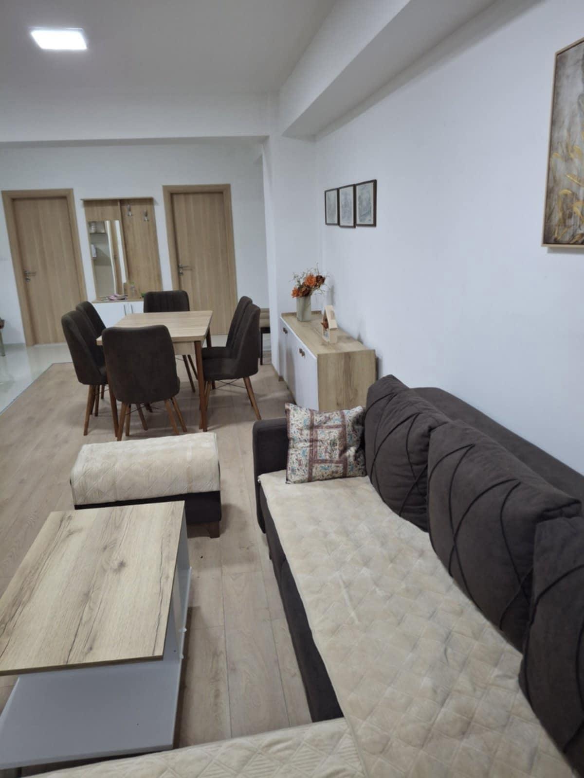 Hipodrom 65m2 opremen na 2 kat, dvosoben