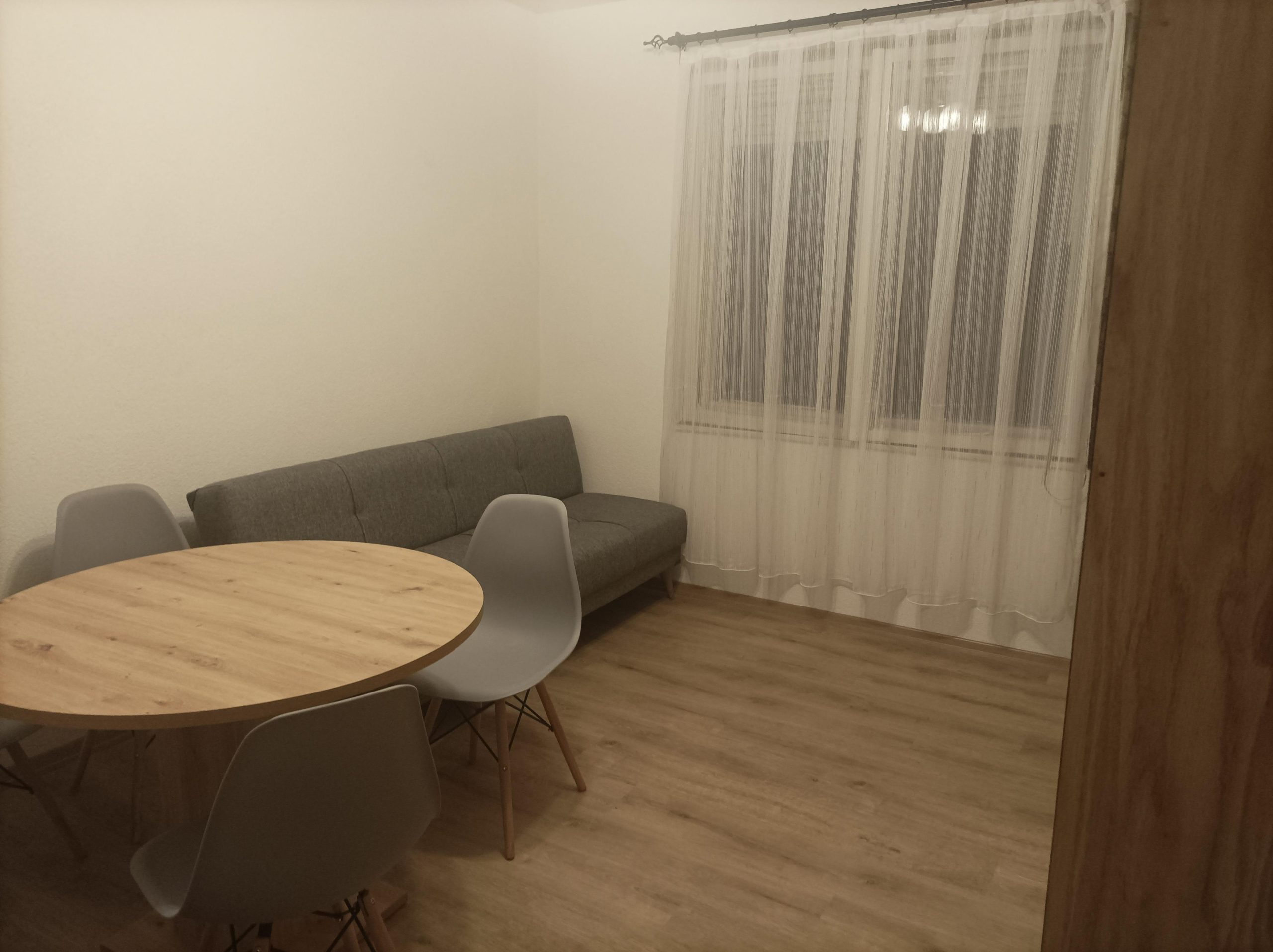 I rent an apartment on Rooseveltova