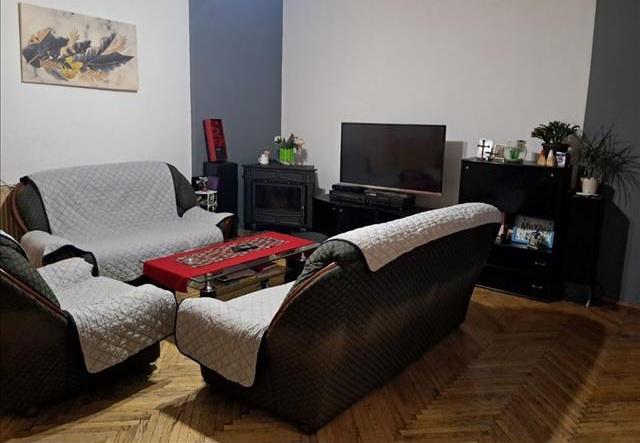 SAVIĆ IS SELLING AN APARTMENT IN THE CENTER