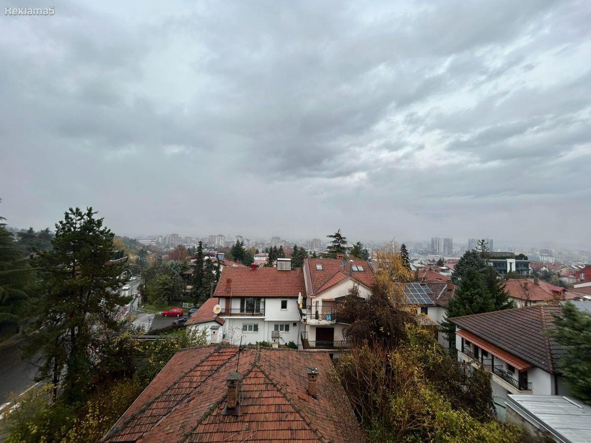 I immediately moved into an apartment of 115 m², on Vodno with an open view